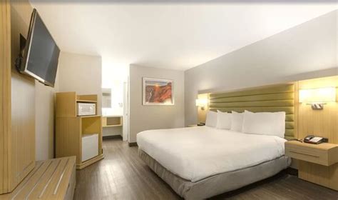 GREENTREE INN FLAGSTAFF - Hotel Reviews, Photos, Rate Comparison ...