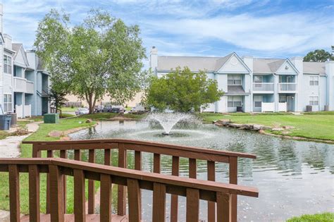 Royal Pointe | Apartments for Rent in Virginia Beach, VA