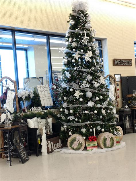 HOBBY LOBBY - 75 Laconia Rd, Tilton NH - Hours, Directions, Reviews - Loc8NearMe