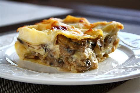 collecting memories: Mushroom Lasagna with Béchamel Sauce