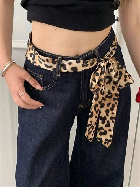 A New Style Of Retro And Unique Street Fashion, Featuring Leopard-Print ...