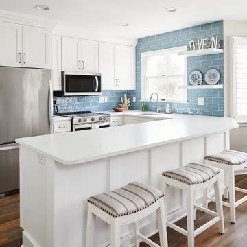 Coastal Kitchen Design Ideas, Inspiration & Images - May 2024 | Houzz IN