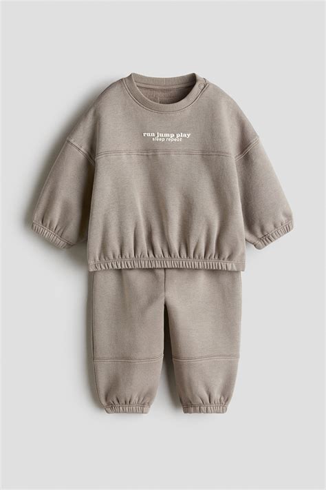 2-piece brushed-inside sweatshirt set - Mole/Run Jump Play - Kids | H&M IN