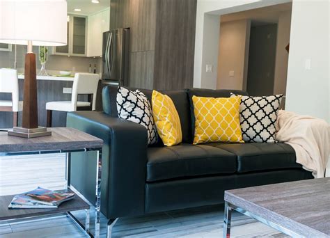 5 Hot Tips for Getting Home Staging Jobs- Get hired by a home stager!