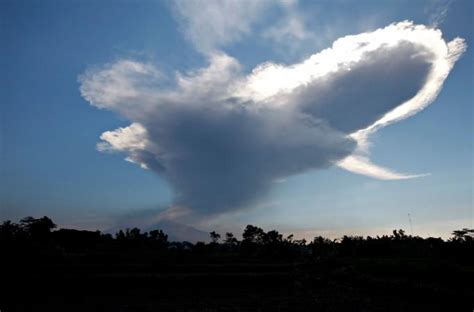 Mount Merapi volcano erupts again in Indonesia - IBTimes India