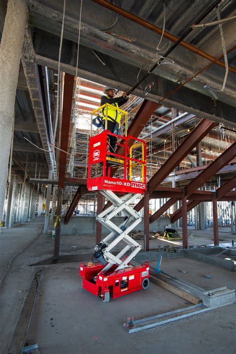 NANO10™ -XD / MEC® ALL-ELECTIC 10 FOOT SCISSOR LIFT