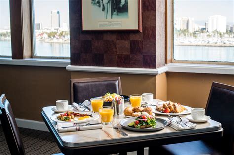 Promenade Café on The Queen Mary, Long Beach