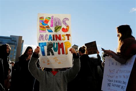 Scenes From Five Days of Anti-Trump Protests Across a Divided Nation ...