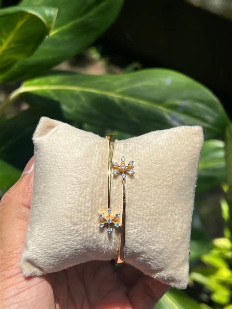 Premium daimond finish openable bracelet product code B49 – ARACKAL ...