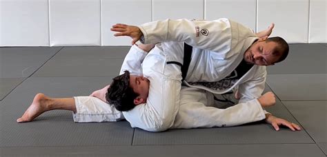 Strong Leg Scissors.com 的图像结果