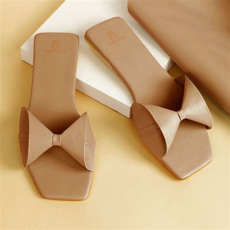 BEIGE BOW FLAT SLIDES – Bombay Brown India