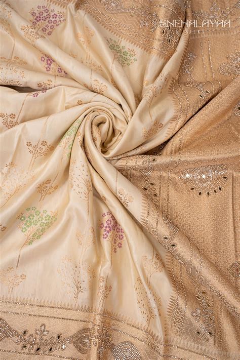 Cream Banaras Saree – Snehalayaa Silks