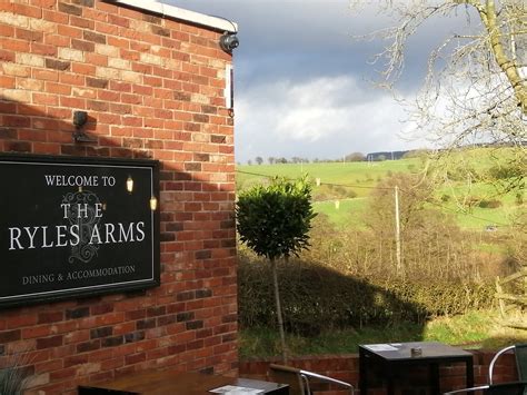 THE RYLES ARMS (Macclesfield) - Inn Reviews & Photos - Tripadvisor