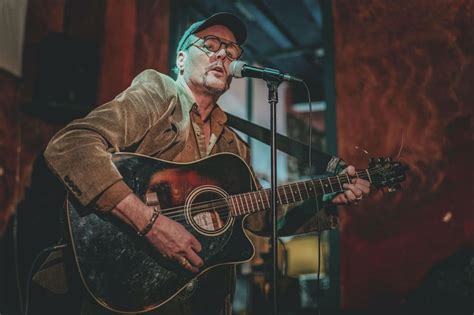 Calling All Songwriters! Brett Perkins Hosting, MOJO Monday Night Juke ...