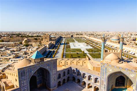 The Shah Mosque in Isfahan - Iran's Most Beautiful Mosque - Omnivagant