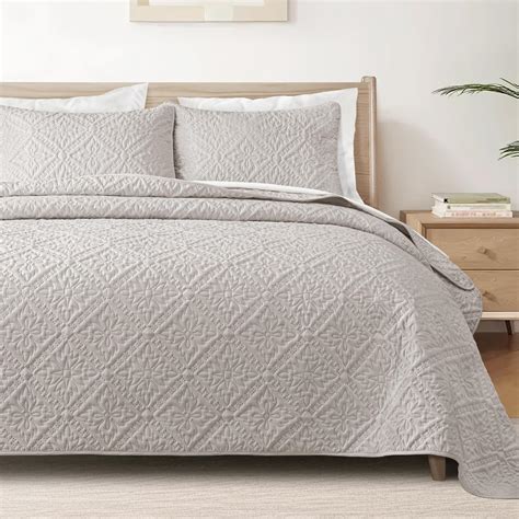 Exclusivo Mezcla California King Quilt Bedding Set, Lightweight Soft ...