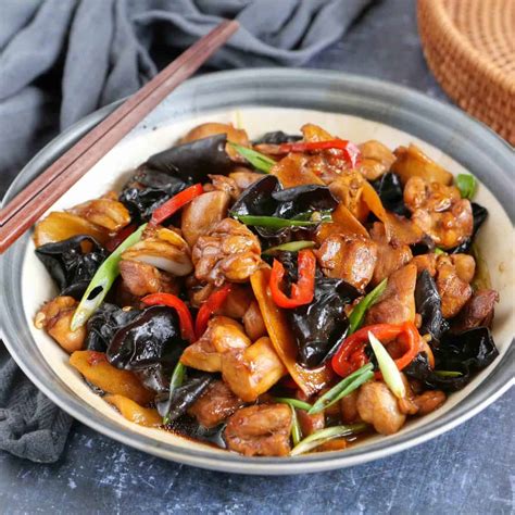 Ginger Chicken (老姜鸡) - Red House Spice