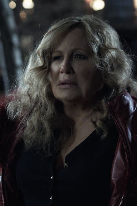 Jennifer Coolidge Leads a Criminally Good Ensemble in First 'Riff Raff ...