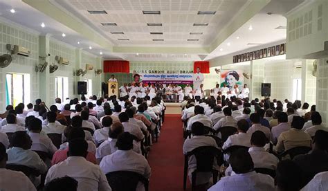 Sabarimala effect: Informal survey gives shocker to Congress in Kerala ...