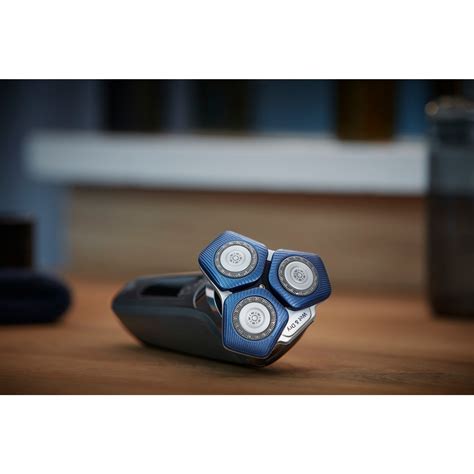 Free Shipping! Philips Norelco Shaver 7200 Rechargeable Electric Shaver ...