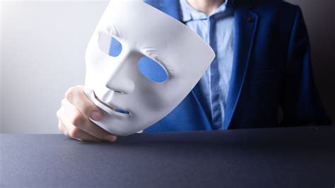 Unmasking First Impressions: A Guide to Hiring Based on True Potential – HARDMAN AND WELL ...