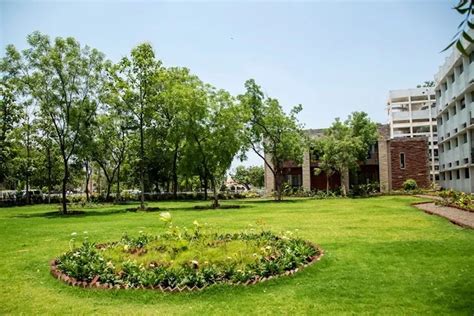 ACPM College of Nursing Dhule Campus: Photos, Virtual Tour
