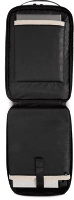 Alienware Travel Backpack 的图像结果