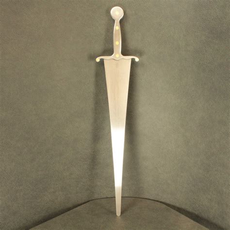 Cinquedea Dagger - Castille Armory