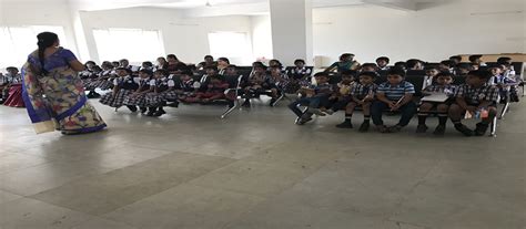 Shri Rosy Vidyaalaya