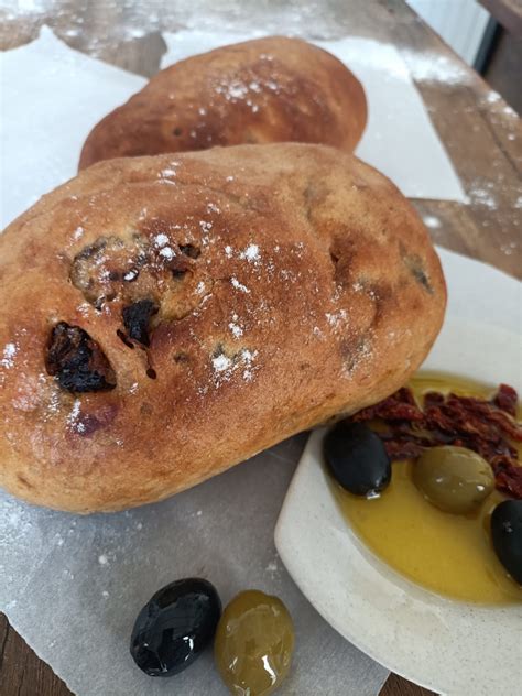 Sundried Tomato, Olive & Chilli Crusty Loaf (vegan) - Gabbar Farms
