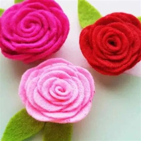 25+ DIY Felt Flower Tutorials — Gathering Beauty