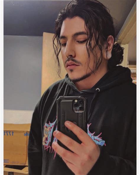 I feel Bonita 🌙🥀 : r/GothStyle