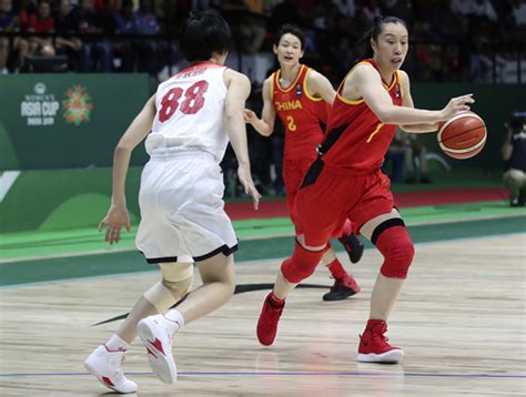 中国女篮3分惜败日本队，获得亚洲杯亚军_文体社会_新民网