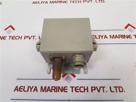 Danfoss KPS 35 Pressure Switch 060-3100, 480vac 6a – Aeliya Marine Tech