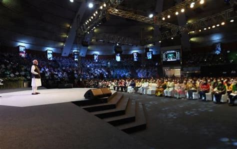 Narendra Modi Biography: Family, Age, Political Life, Height & Key ...