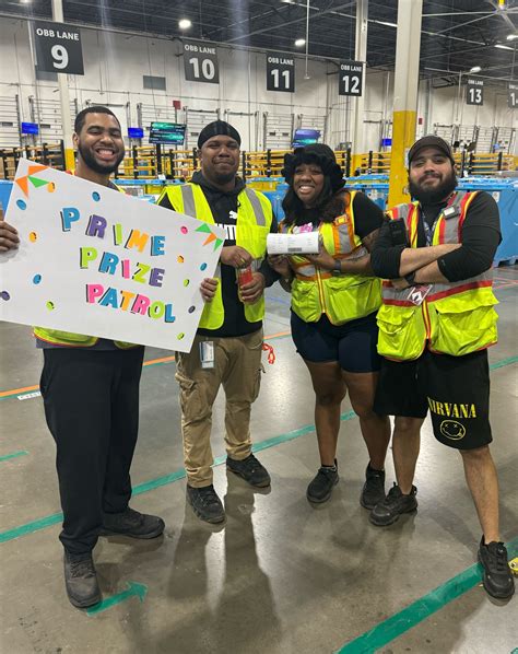 Amazon_MDW2 | Thank you to MDW2's Glamazon Team for setting up the hand painting (1)session! # ...