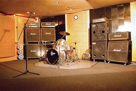 music studio rehearsal space