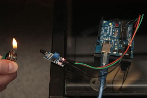 Design and Simulate Flame Sensor Interfacing with Arduino 的图像结果