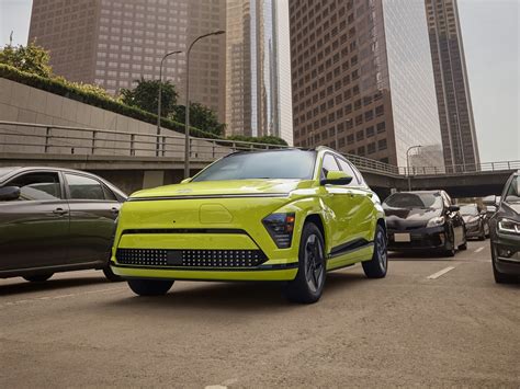 Shop new Hyundai Hybrid, Plug in and Electric / EV SUVs by Chicago, IL | Wilkins Hyundai