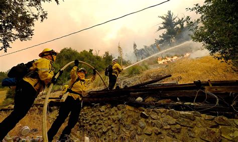 Evacuation ordered in Wrightwood as Bridge fire jumps in size to 46,727 ...