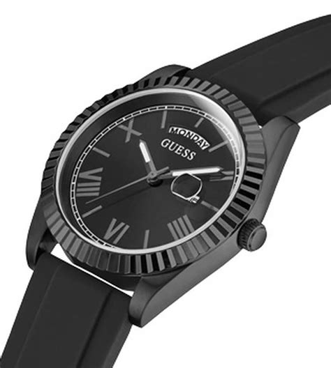 Guess Connoisseur Men Black Round Dial Analog Watch