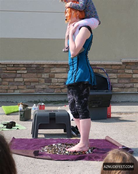 CARISA HENDRIX Feet - AZNudeFeet