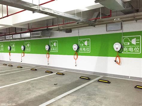 电动汽车充电桩-公共停车场充电桩解决方案_上海鼎充新能源技术有限公司