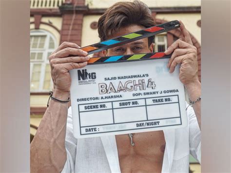 Tiger Shroff finishes shooting for 'Baaghi 4', flaunts his toned abs