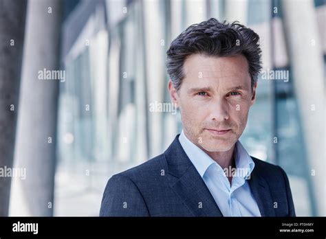 Business Man Portrait Photography 的图像结果