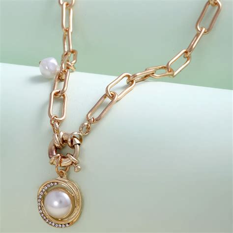 Buy Crystal Pearl Chunky Chain Necklace - Ferosh