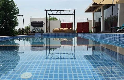 SS Farms Beautiful farmhouse With Swimming Pool And Fun Activities in ...