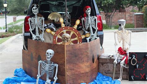Related image | Pirate halloween decorations, Halloween themes ...