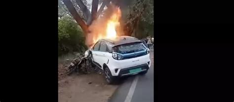 'Manufacturing Defect' : Consumer Forum Directs Tata Motors To Refund ...