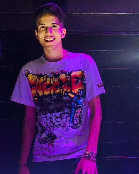 Who Is Free Fire B2K? B2K Free Fire ID, Setting, Stats, Channels And More